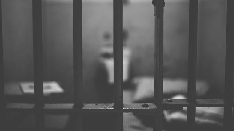Χανιά: Στη φυλακή ο καθηγητής που ασελγούσε σε μαθήτριές του