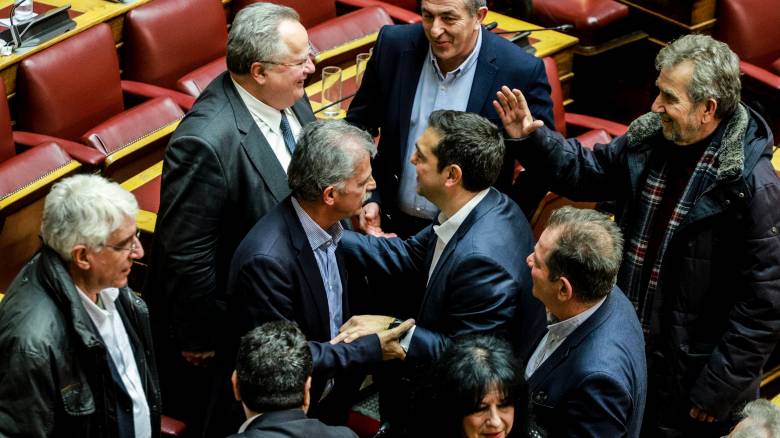Οι έξι βουλευτές που έσωσαν την κυβέρνηση του Αλέξη Τσίπρα