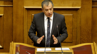 Θεοδωράκης: Κοινοβουλευτικές ομάδες με 2 και 3 βουλευτές δεν μπορεί να υπάρξουν