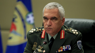 Στρατηγός Κωσταράκος: Πολιτική πράξη η κατάργηση διακριτικών από τις στολές των Ενόπλων Δυνάμεων