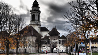 Η «κρυμμένη» πόλη της Ελβετίας και η μυστηριώδης «εμμονή» της με τον αριθμό 11