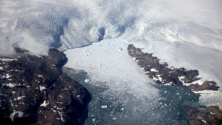 Σημαντική ανακάλυψη της NASA κάτω από τους πάγους της Γροιλανδίας
