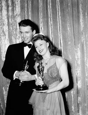 1941. Η Τζίντζερ Ρότζερς και Τζίμι Στιούαρτ είναι οι καλύτεροι ηθοποιοί της χρονιάς σύμφωνα με την Ακαδημία. Η Ρότζερς κέρδισε το βραβείο γαι την ταινία  "Kitty Foyle"; ενώ ο Τζίμι Στιούαρτ για το "The Philadelphia Story".