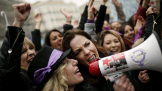 Φεμινιστική απεργία για πρώτη φορά στην Ελλάδα: Δείτε ποια μέρα δεν θα δουλέψουν οι γυναίκες