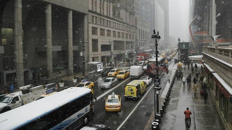 Σε κλοίο χιονιά οι ΗΠΑ - Αντιμέτωπη με τη σφοδρότερη φετινή χιονοθύελλα η Νέα Υόρκη