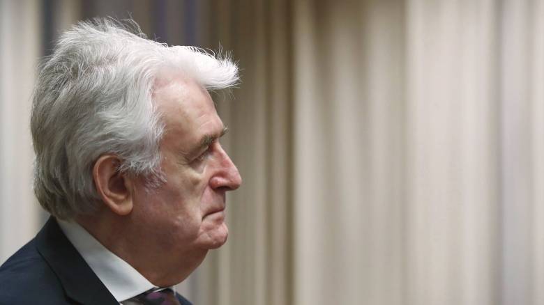 Karadzic: Ο ψυχίατρος, ποιητής και πολιτικός που οδήγησε έναν λαό στον πόλεμο