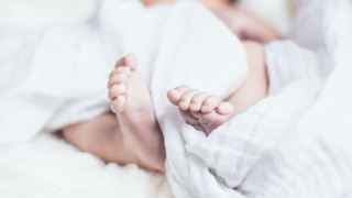Γεννητούρια στην... Ακαδημίας: Το βιαστικό μωρό γεννήθηκε στο ταξί