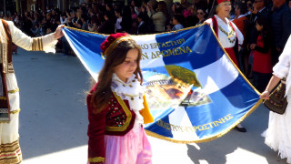 Καιρός 25η Μαρτίου: Με ηλιοφάνεια η παρέλαση και ο εορτασμός της εθνικής εορτής