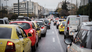 Λ. Συγγρού: Ουρές και εκτροπή κυκλοφορίας λόγω πινακίδας