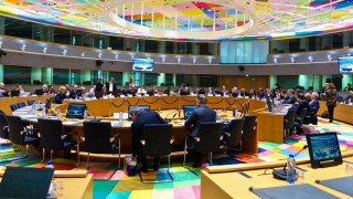 Το Eurogroup «ξεκλειδώνει» δόση και μέτρα για το χρέος