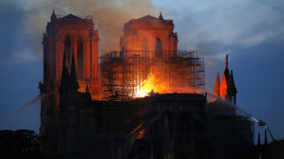 Παναγία των Παρισίων: «Στο πλευρό της Γαλλίας» η Unesco
