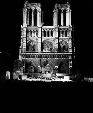 1951, το Παρίσι γιορτάζει τα 2.000 χρόνια του.