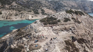 Κέρος: Η αρχαιολογική σκαπάνη αποκάλυψε εντυπωσιακά αρχιτεκτονικά λείψανα Πρωτοκυκλαδικού πολιτισμού