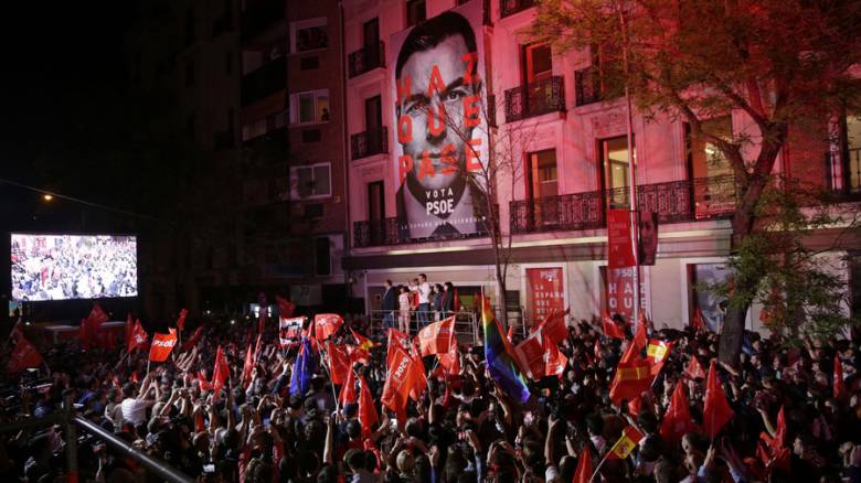 Υπό την απειλή ακυβερνησίας η Ισπανία: Τα σενάρια και οι συμμαχίες μετά τις κάλπες