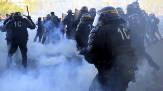 Γαλλία: Κίτρινα γιλέκα και «εξτρεμιστές» κατεβάζουν στους δρόμους 7.400 αστυνομικούς