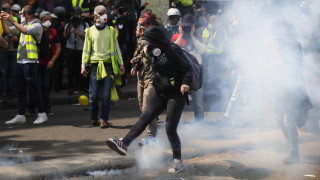 Πρωτομαγιά στο Παρίσι: Άγριες συγκρούσεις μεταξύ διαδηλωτών και αστυνομίας