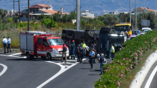 Τροχαίο στην Αθηνών – Κορίνθου: Ανάμεσα στους τραυματίες και ο ψιλικατζής από το Μοσχάτο