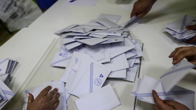 Αποτελέσματα εκλογών 2019: Καταγγελία για δικαστική αντιπρόσωπο που έβαζε «σταυρούς» σε υποψήφια