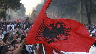 Αλβανία: Ο Μέτα επιμένει στην ακύρωση των εκλογών - Ο Ράμα δρομολογεί την καθαίρεσή του