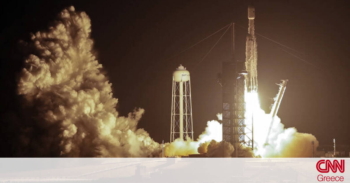 Ekto3ey8hke Gia Trith Fora O Megalos Pyraylos Falcon Heavy Ths Spacex Cnn Gr