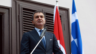 Εκπρόσωπος AKP: Να αφήσει τις κούφιες δηλώσεις και να έχει περισσότερο σεβασμό ο Τσίπρας