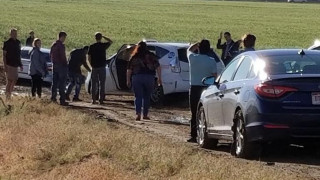 Δεκάδες οδηγοί «θύματα» της Google Maps: Ακολούθησαν παράκαμψη και βρέθηκαν σε ένα «βάλτο» λάσπης