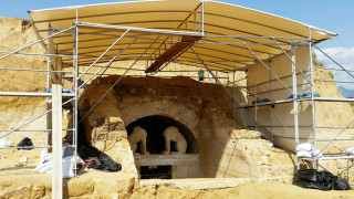 Στο Αρχαιολογικό Μουσείο Αμφίπολης η κεφαλή Σφίγγας από το μνημείο