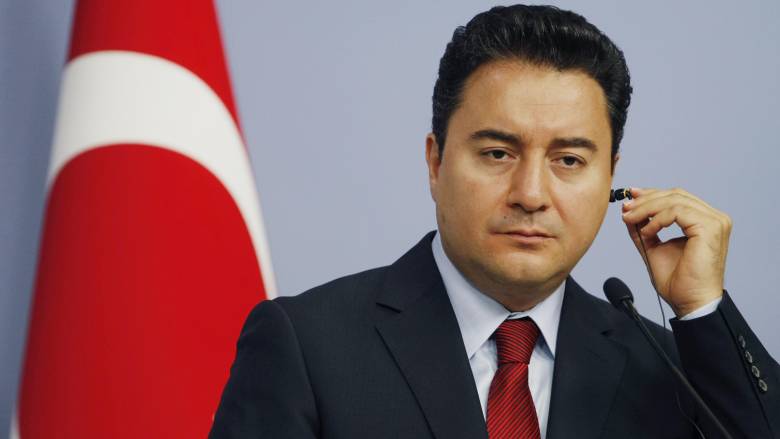 Παραιτήθηκε ο πρώην αντιπρόεδρος της κυβέρνησης Ερντογάν και ιδρυτικό μέλος του AKP