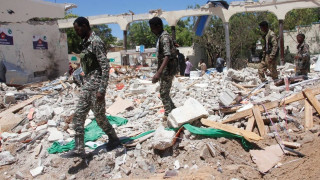 Σομαλία: Τουλάχιστον 12 νεκροί από βόμβα σε ξενοδοχείο - Δύο δημοσιογράφοι ανάμεσα στα θύματα