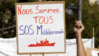 Σαλβίνι κατά Γαλλίας λόγω δωρεάς σε ΜΚΟ «για μια νέα εκστρατεία διάσωσης μεταναστών»