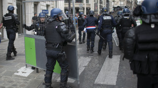Παρίσι: Επεισόδια μεταξύ αστυνομικών και διαδηλωτών στην λεωφόρο των Ηλυσίων Πεδίων
