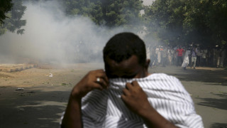 Στους δρόμους οι κάτοικοι στο Σουδάν - Με δακρυγόνα απάντησε η αστυνομία