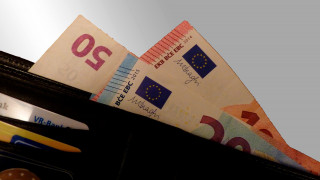 Το Δημόσιο άντλησε 2,5 δισ. ευρώ με επιτόκιο 1,9%