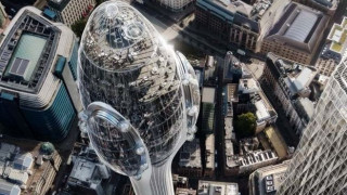 Ο δήμαρχος του Λονδίνου μπλόκαρε τη δημιουργία του ουρανοξύστη «τουλίπα»