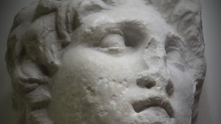 Αναπάντεχη ανακάλυψη: Βρέθηκε πορτρέτο του Μεγάλου Αλεξάνδρου ξεχασμένο σε μια γωνία
