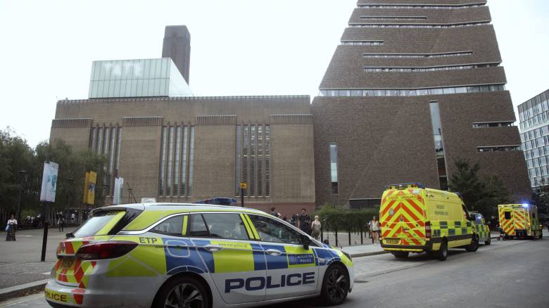 Λονδίνο: Συνελήφθη 17χρονος που έσπρωξε εξάχρονο από τον 10ο όροφο