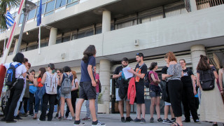 ΔΕΘ 2019: Κατάληψη μέχρι την έναρξη της πορείας στην Πολυτεχνική Σχολή του ΑΠΘ