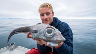 Ένα αλλόκοτο «εξωγήινο» ψάρι έπιασε ένας νεαρός Νορβηγός