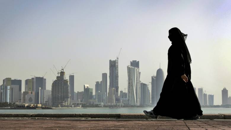 Η αλήθεια πίσω από την ελευθερία μετακίνησης των γυναικών στη Σαουδική Αραβία