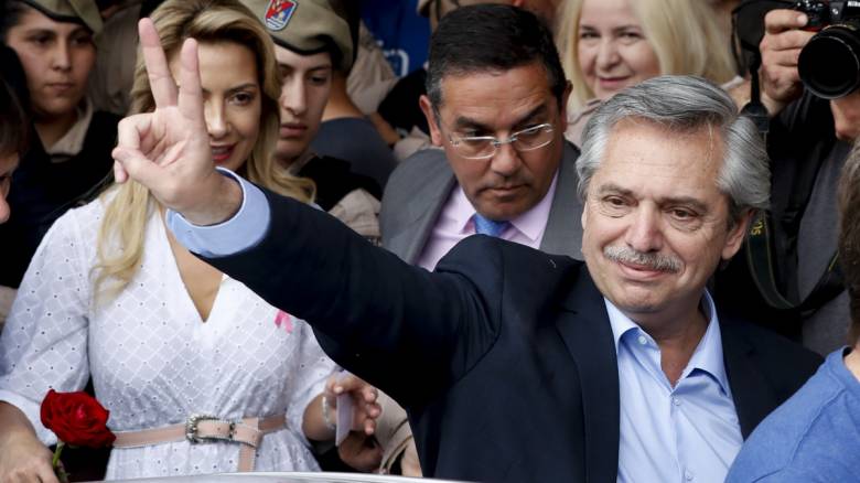 Αργεντινή - Προεδρικές εκλογές: Όλα δείχνουν θρίαμβο για τον κεντροαριστερό Αλμπέρτο Φερνάντες