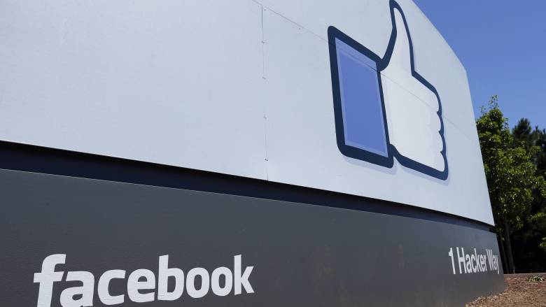 Βρετανία: Πρόστιμο στο Facebook για το σκάνδαλο της Cambridge Analytica