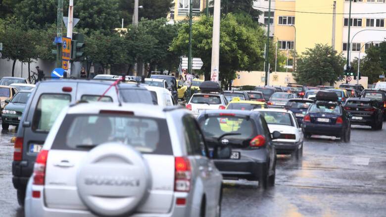 Κυκλοφοριακό χάος στην Αθήνα: Σε ποιους δρόμους εντοπίζονται τα προβλήματα