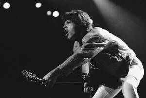 1981, Χάρτφορντ. Ο Μικ Τζάγκερ, σε συναυλία των Rolling Stones, στο Χάρτφορντ του Κονέκτικατ. Το συγκρότημα πραγματοποιεί περιοδεία στις Ηνωμένες Πολιτείες.