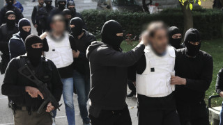 «Επαναστατική Αυτοάμυνα»: Στον ανακριτή για να απολογηθούν οι συλληφθέντες