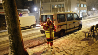 Γαλλία: Ένας νεκρός και 300.000 νοικοκυριά χωρίς ρεύμα λόγω των ισχυρών χιονοπτώσεων