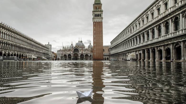 Βενετία: Περιφερειακό συμβούλιο πλημμύρισε αμέσως μόλις απέρριψε μέτρα για την κλιματική αλλαγή