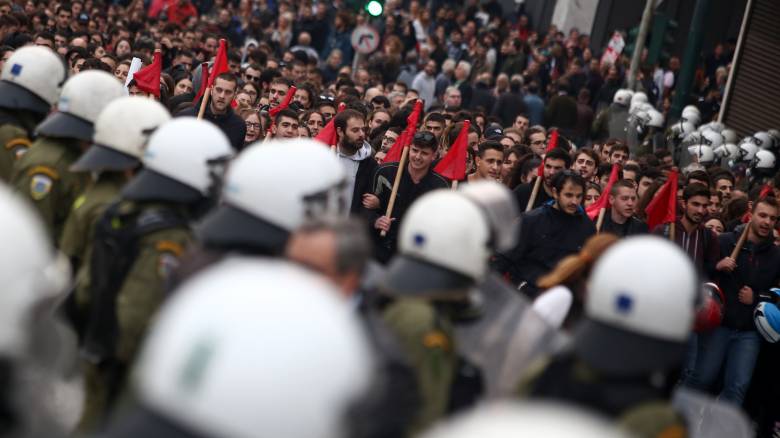 Η σύγκρουση για την ασφάλεια: Πού αποσκοπούν ΝΔ και ΣΥΡΙΖΑ