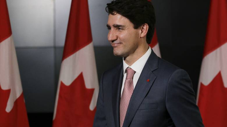 Καναδάς: Ο Τριντό παρουσίασε το νέο υπουργικό – Ισορροπία στον αριθμό ανδρών και γυναικών