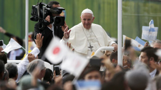 «Ένα τεράστιο κρεματόριο»: Επιζώντες της Χιροσίμα περιγράφουν μνήμες φρίκης στον Πάπα Φραγκίσκο