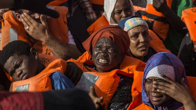 Ασφαλές λιμάνι για αποβίβαση 62 μεταναστών ζητά πλοίο της Open Arms εν μέσω θαλασσοταραχής